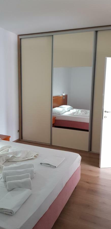 Premium Apartments Joy Primošten Esterno foto