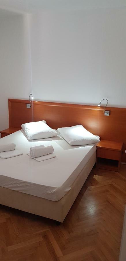 Premium Apartments Joy Primošten Esterno foto